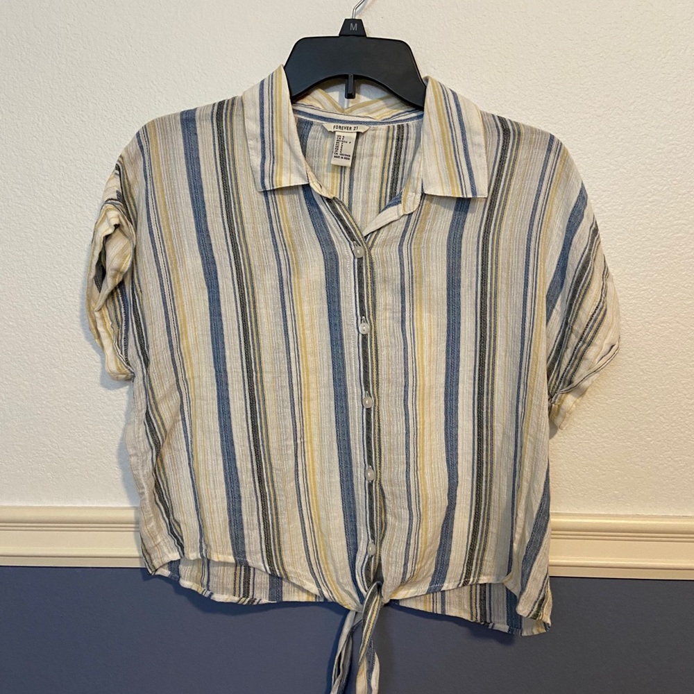 Forever 21 Cropped Striped Button Down